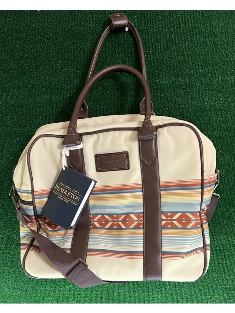 Pendleton Southwest Print Weekender Travel Bag Adjustable Strap Luggage Desert